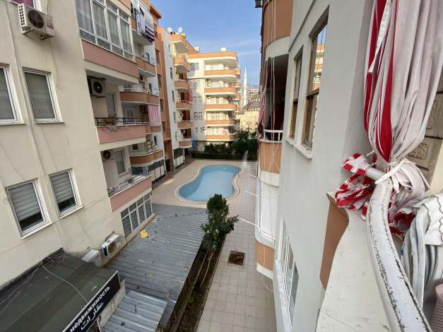 Трехкомнатная квартира в центральной части района Махмутлар города Аланья, 110 м2 - Ракурс 4