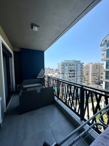 Меблированная квартира 1+1 в комплексе отельного типа, 55 кв.м. Махмутлар, Алания. - Ракурс 2