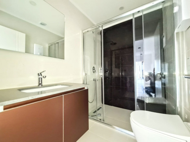 Трехкомнатная квартира с красивым видом на море и горы в Махмутлар, 180 м2 - Ракурс 3