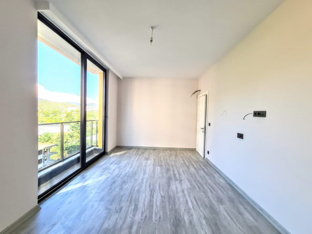 Трехкомнатная квартира с красивым видом на море и горы в Махмутлар, 180 м2 - Ракурс 6