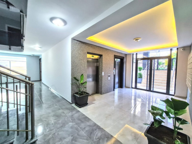 Трехкомнатная квартира с красивым видом на море и горы в Махмутлар, 180 м2 - Ракурс 24