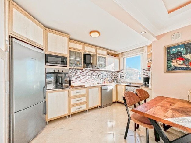 Меблированная квартира 2+1 с видом на море, 120 кв.м. Махмутлар, Алания - Ракурс 12