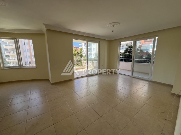 Просторная квартира 2+1 с видом на бассейн в Махмутларе, 120 кв.м. - Ракурс 2