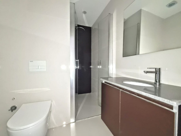 Четырехкомнатная квартира с красивым видом на море и горы в Махмутлар, 180 м2 - Ракурс 9