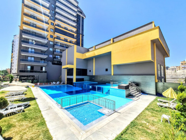 Четырехкомнатная квартира с красивым видом на море и горы в Махмутлар, 180 м2 - Ракурс 17