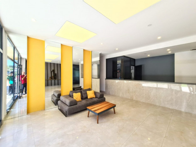 Четырехкомнатная квартира с красивым видом на море и горы в Махмутлар, 180 м2 - Ракурс 18