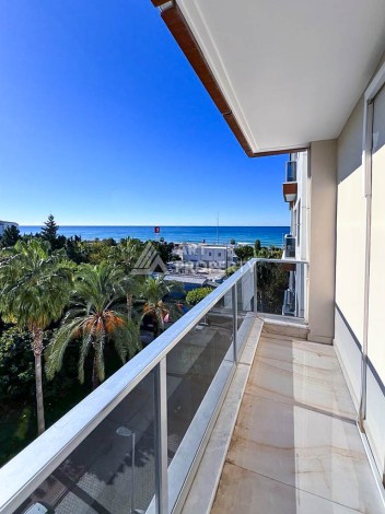 Квартира 3+1 с видом на море в 100 метрах от моря. Махмутлар, Алания. - Ракурс 11