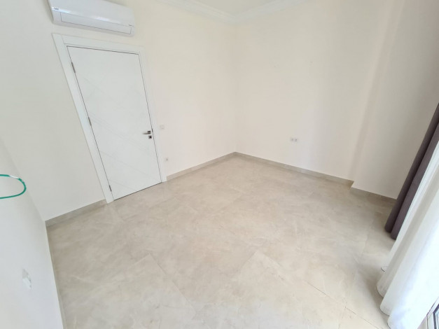 Апартаменты 2+1 в 250 метрах от моря в Махмутлар, 110 м2 - Ракурс 4