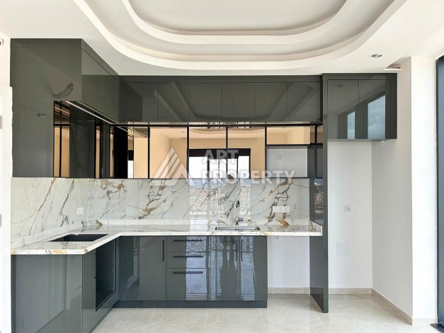 Люкс апартаменты 2+1 в центре Алании, 90 кв.м. - Ракурс 5