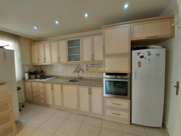 Меблированная трехкомнатная квартира в центре города в Аланье, 200 м2 - Ракурс 8