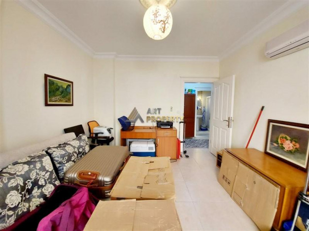 Меблированная трехкомнатная квартира в центре города в Аланье, 200 м2 - Ракурс 13