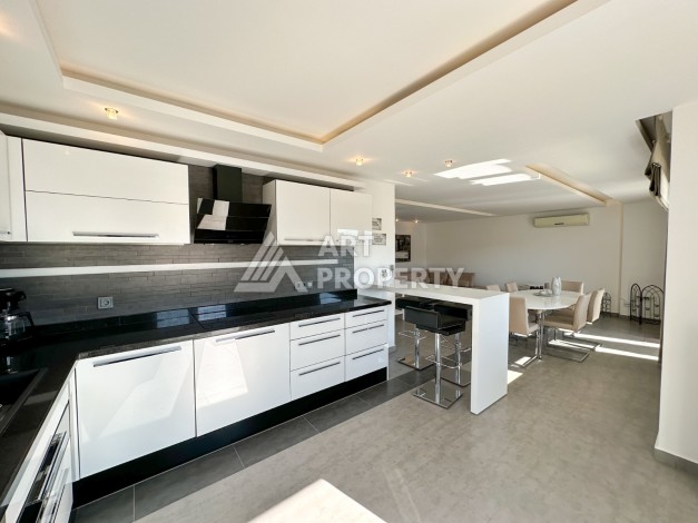 Светлый дуплекс 4+1 под ВНЖ в районе Оба, 250 кв.м. - Ракурс 36