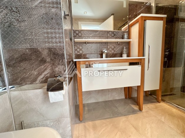 Светлый дуплекс 4+1 под ВНЖ в районе Оба, 250 кв.м. - Ракурс 53