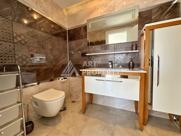 Светлый дуплекс 4+1 под ВНЖ в районе Оба, 250 кв.м. - Ракурс 56