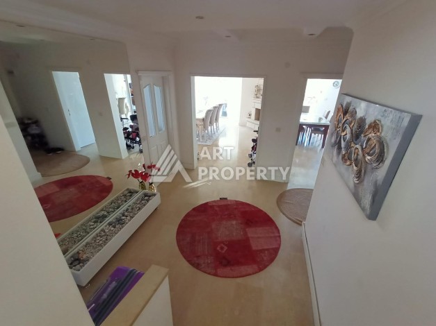 Вилла 4+1 с видом на море в престижном комплексе, 513 кв.м. в Конаклы - Ракурс 3