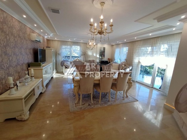 Вилла 4+1 с видом на море в престижном комплексе, 513 кв.м. в Конаклы - Ракурс 6