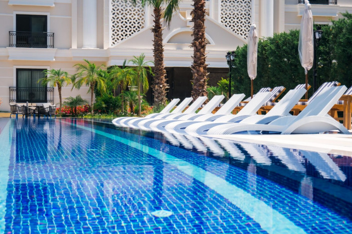 Трехкомнатная квартира с видом на море в шикарном комплексе премиум класса в районе Махмутлар, 100 м2 - Ракурс 36