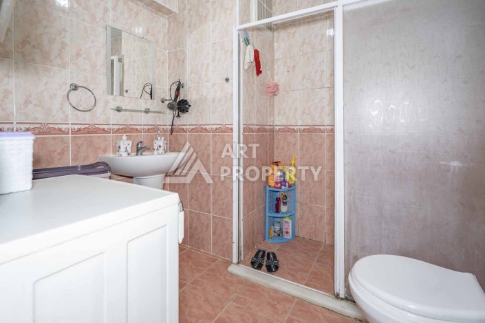 Трехкомнатная квартира 95 кв.м. в 550 метрах от моря в районе Оба - Ракурс 12