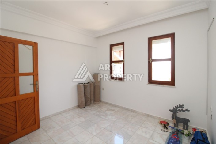 Вилла 3+1 с видом на море и крепость в Каргыджаке, 140 кв.м. - Ракурс 25