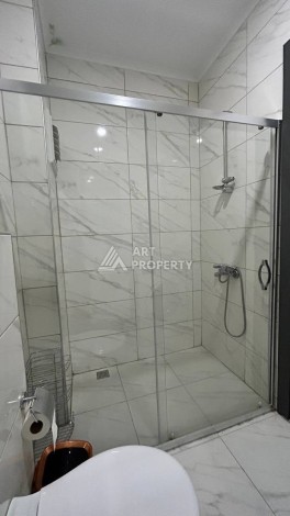 Квартира 1+1 с мебелью в хорошем ЖК, 55 кв.м. Махмутлар, Алания - Ракурс 16