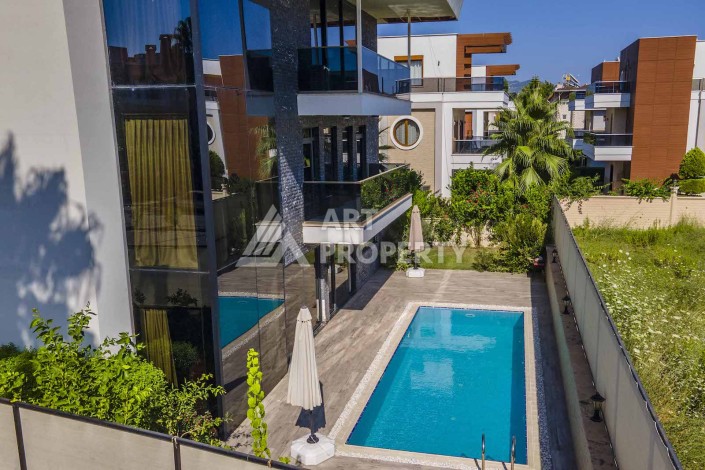 Вилла 4+1 в 150 метрах от моря. Конаклы, Алания - Ракурс 7