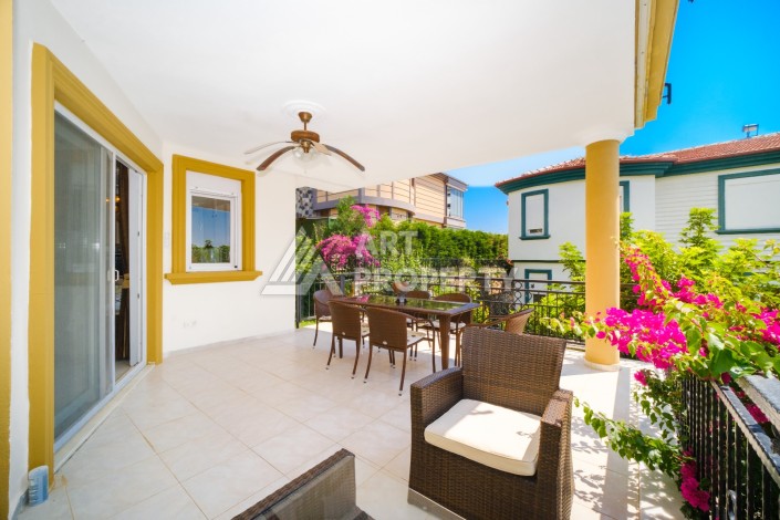 Вилла 3+1 в престижном комплексе в Конаклы, 180 кв.м. - Ракурс 8