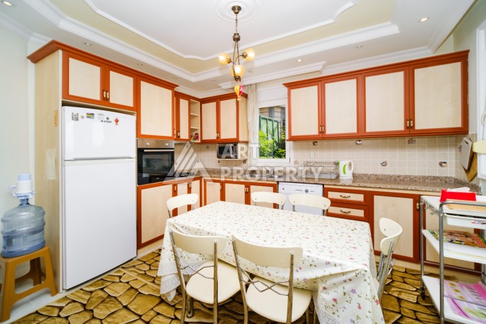 Вилла 3+1 в престижном комплексе в Конаклы, 180 кв.м. - Ракурс 11