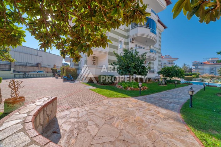 Дуплекс 4+1 в уютном комплексе, 180 кв.м. в районе Оба. Пожходит под ВНЖ и Гражданство - Ракурс 2