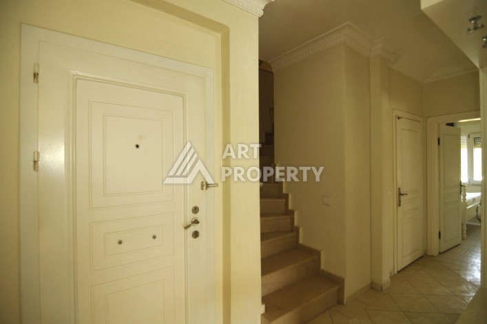 Дуплекс 4+1 в уютном комплексе, 180 кв.м. в районе Оба. Пожходит под ВНЖ и Гражданство - Ракурс 17