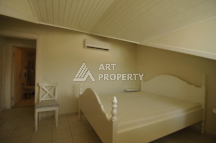 Дуплекс 4+1 в уютном комплексе, 180 кв.м. в районе Оба. Пожходит под ВНЖ и Гражданство - Ракурс 25