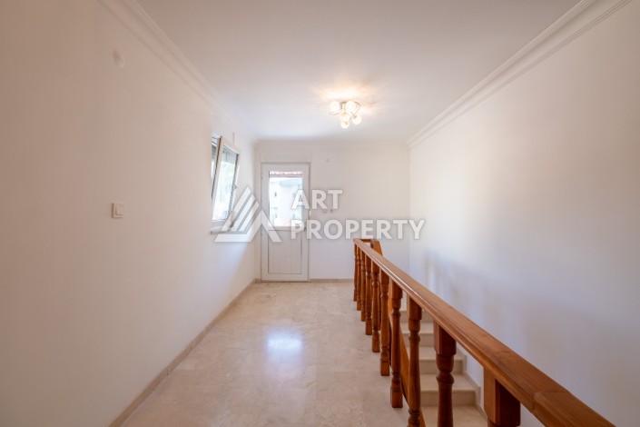 Вилла 3+1 в 200 метрах от моря в районе Конаклы - Ракурс 8