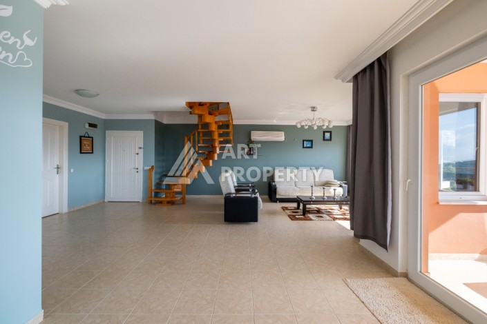 Двухуровневые апартаменты 3+1 с панорамным видом в Каргыджаке, 195 кв.м. - Ракурс 10