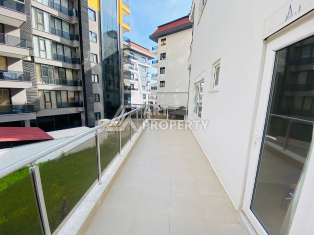 Квартира 1+1 с полной меблировкой в Махмутларе, 60 кы.м. - Ракурс 12