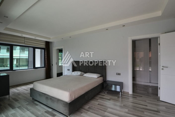 Шикарный садовый дуплекс 3+1 в роскошной резиденции, 230 кв.м. Каргыджак, Алания - Ракурс 35