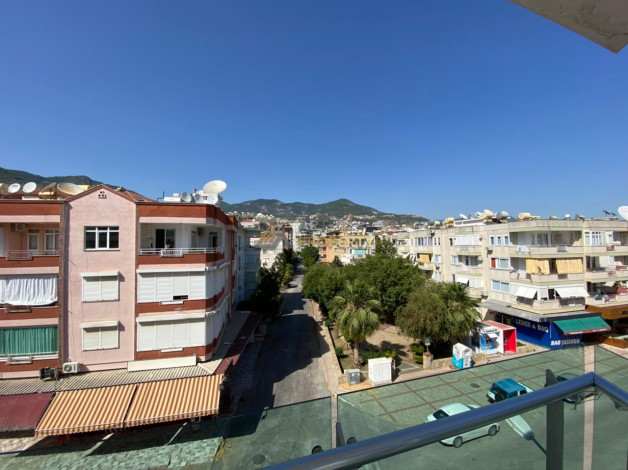 Апартаменты 2+1 в самом центре Аланьи в 250 метрах от пляжа Клеопатры, 120 м2 - Ракурс 22