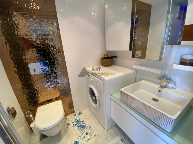 Апартаменты 2+1 в самом центре Аланьи в 250 метрах от пляжа Клеопатры, 120 м2 - Ракурс 25