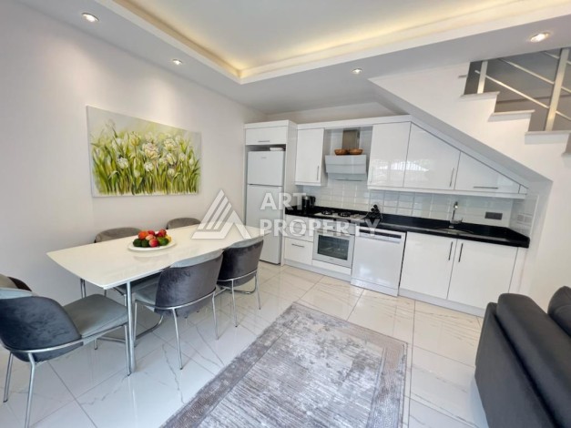 Дуплекс 3+1 с выходом в сад в самом центре Алании, 140 кв.м. - Ракурс 4