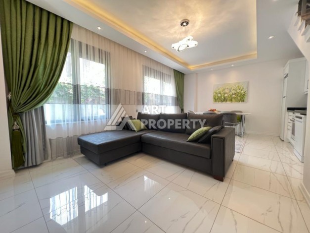 Дуплекс 3+1 с выходом в сад в самом центре Алании, 140 кв.м. - Ракурс 5