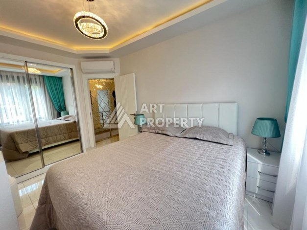 Дуплекс 3+1 с выходом в сад в самом центре Алании, 140 кв.м. - Ракурс 11