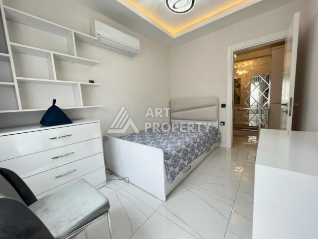 Дуплекс 3+1 с выходом в сад в самом центре Алании, 140 кв.м. - Ракурс 15