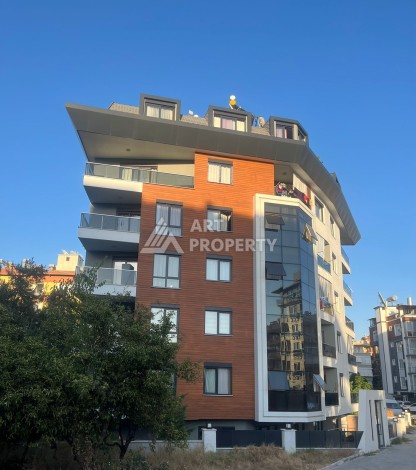 Дуплекс 3+1 с выходом в сад в самом центре Алании, 140 кв.м. - Ракурс 17