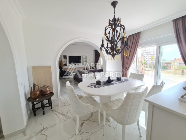 Вилла 3+1 с бассейном и гаражом, 290 кв.м. Каргыджак, Алания - Ракурс 3