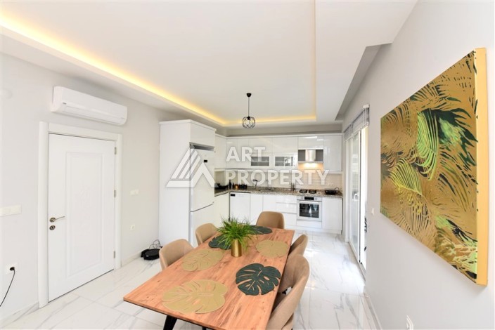 Светлая квартира 2+1 в центре Алании, 110 кв.м. - Ракурс 2