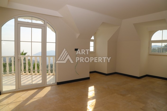 Роскошная вилла 4+1 с участком 525 кв.м. и бассейном. Тепе, Алания - Ракурс 18