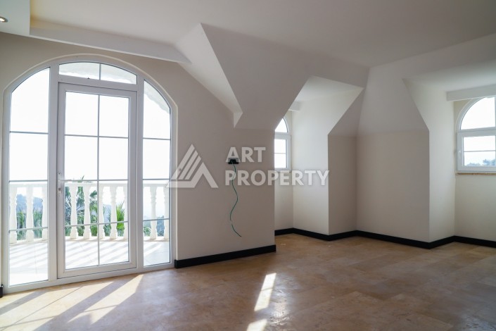 Роскошная вилла 4+1 с участком 525 кв.м. и бассейном. Тепе, Алания - Ракурс 26