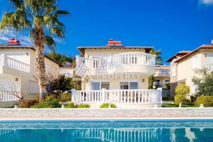 Вилла 3+1 для получения ВНЖ в престижном районе Тепе, 220 кв.м. - Ракурс 16