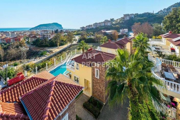 Вилла 3+1 для получения ВНЖ в престижном районе Тепе, 220 кв.м. - Ракурс 32