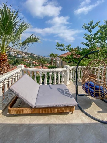 Меблированная вилла 2+1 в 5 минутах от центра, 150 кв.м в районе Тепе. Подходит под ВНЖ. - Ракурс 7