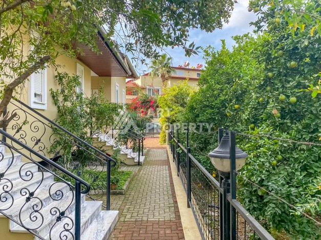 Вилла 2+1 в районе Тепе, 200 кв.м. Подходит под ВНЖ - Ракурс 3