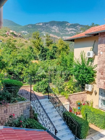 Вилла 2+1 в районе Тепе, 200 кв.м. Подходит под ВНЖ - Ракурс 4